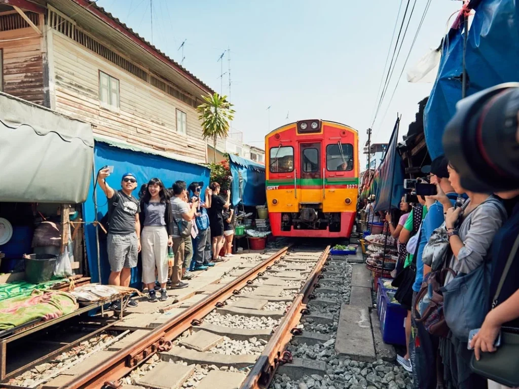 Maeklong Railway Market