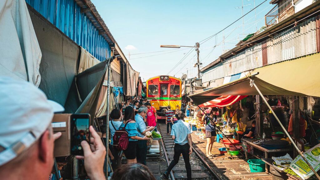 Maeklong Railway Market