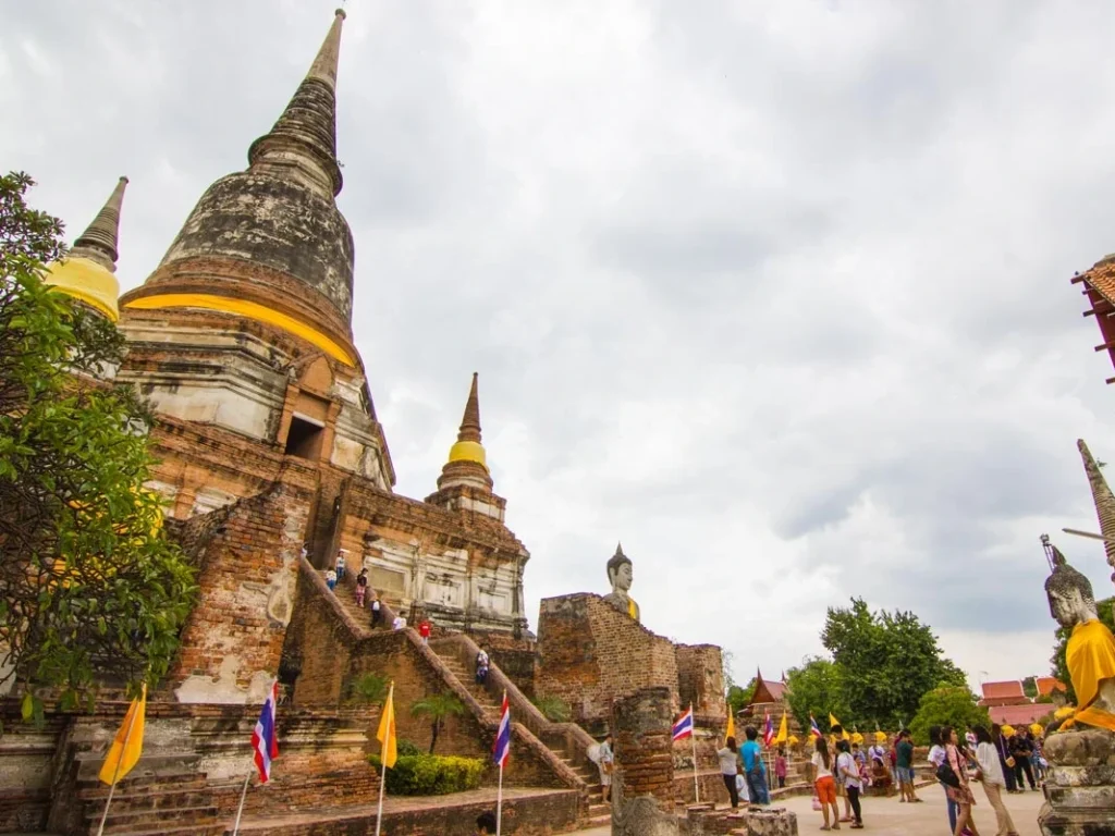 Wat Yai Chai Mongkhon