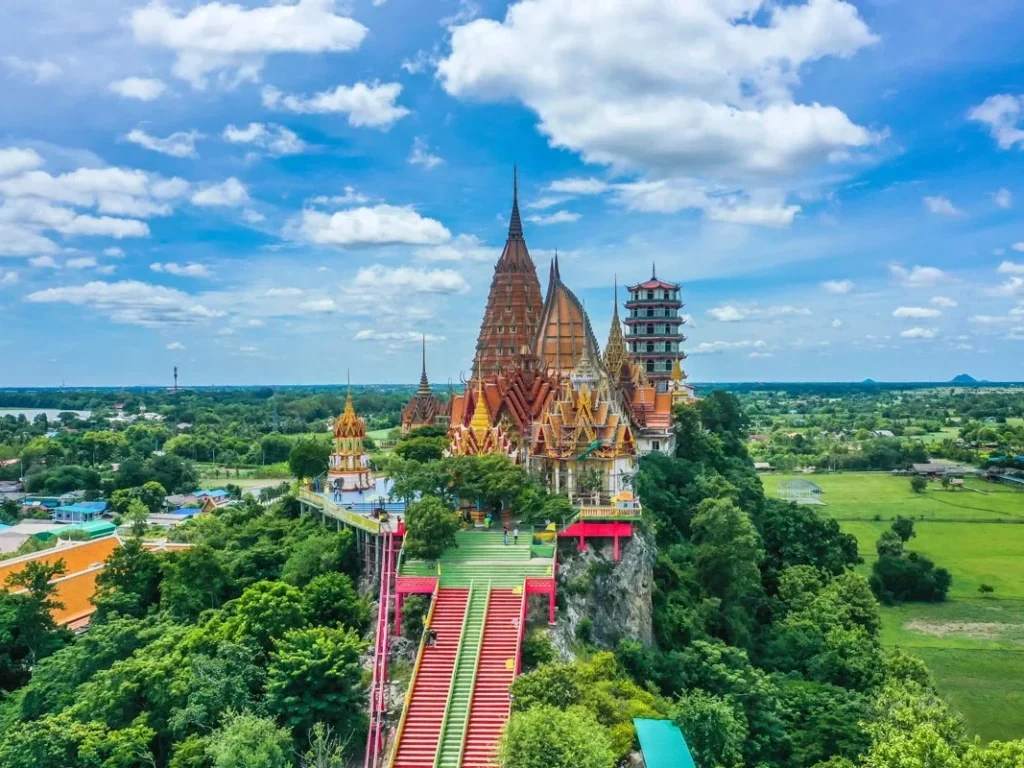 Wat Tham Suea