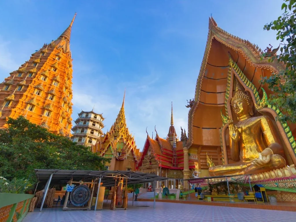 Wat Tham Suea