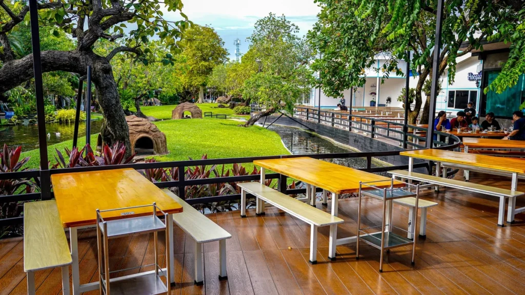 Pa Boon Cafe 5