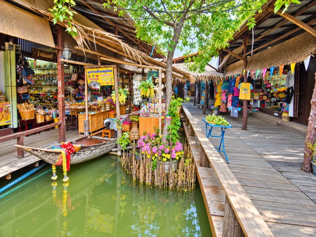 Ayothaya Floating Market